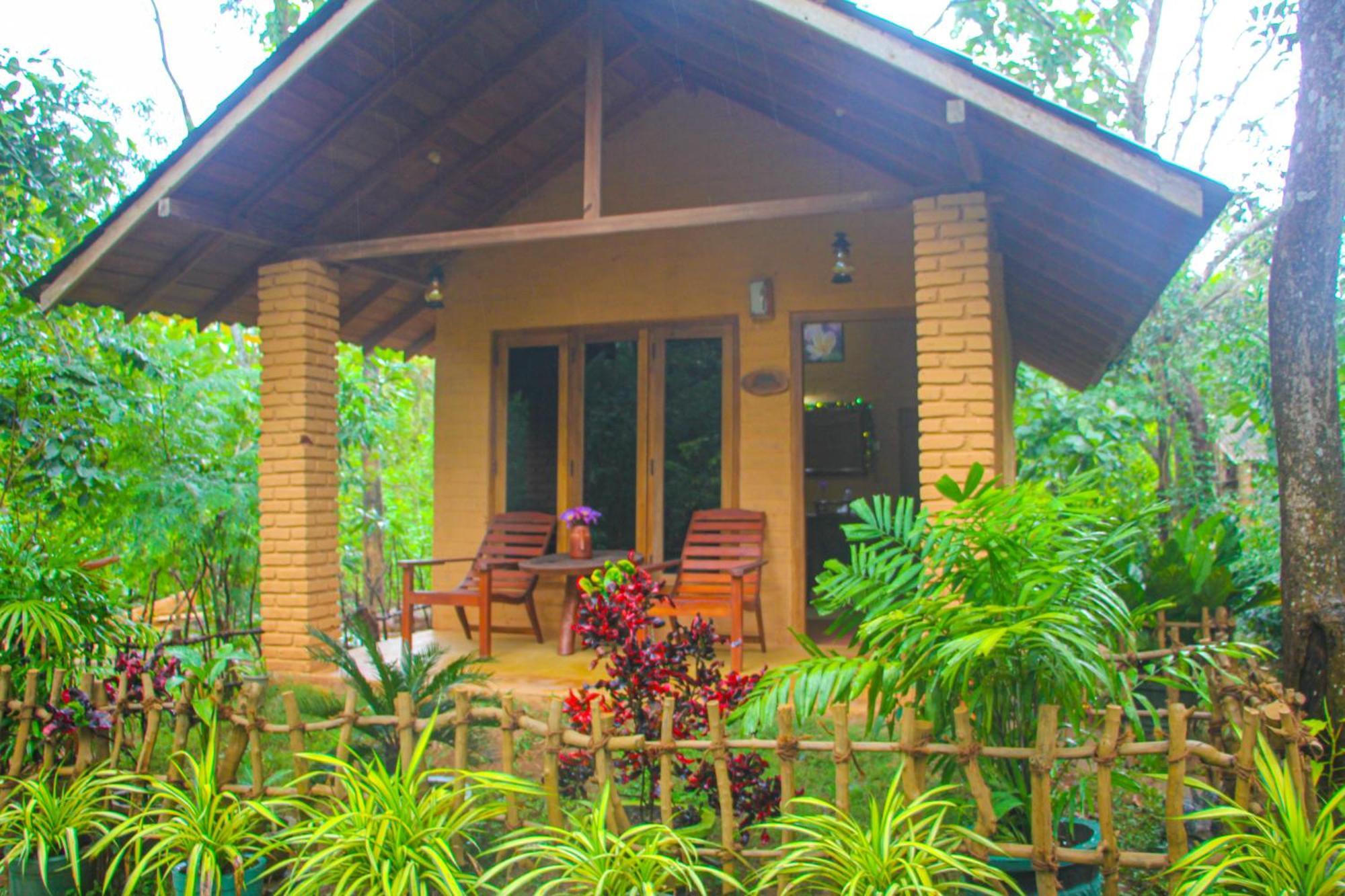 Lotus Eco Villa Szigirija Kültér fotó